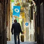 Un Posto Solare Νάπολη