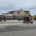 Un Posto Solare Naples