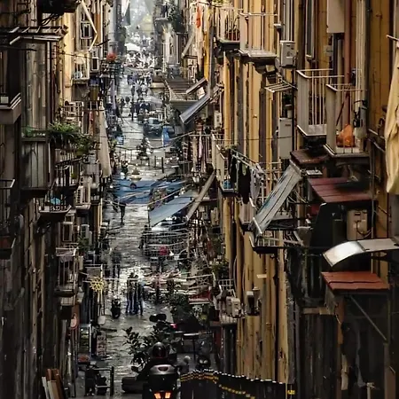 Apartment Un Posto Solare Naples