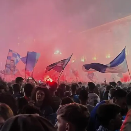 Un Posto Solare * Naples