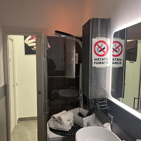 Un Posto Solare Naples