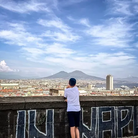 Un Posto Solare Νάπολη