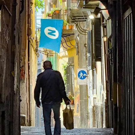 Un Posto Solare Νάπολη